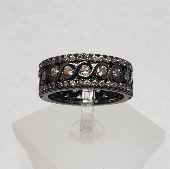 18k Stack Pave Band